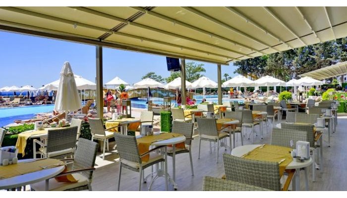 Azura Deluxe Resort & Spa poza 14