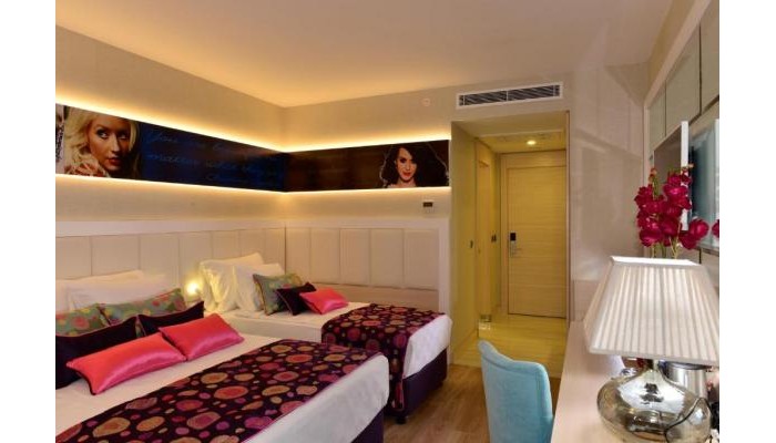 Azura Deluxe Resort & Spa poza 10