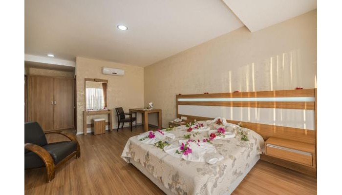 Santa Marina Hotel poza 8