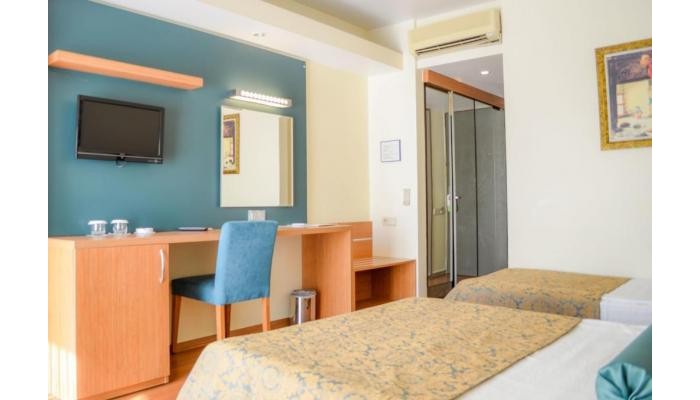 Hotel Ambrosia poza 5