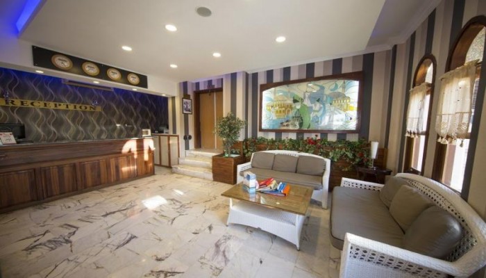 Family Belvedere Hotel poza 5