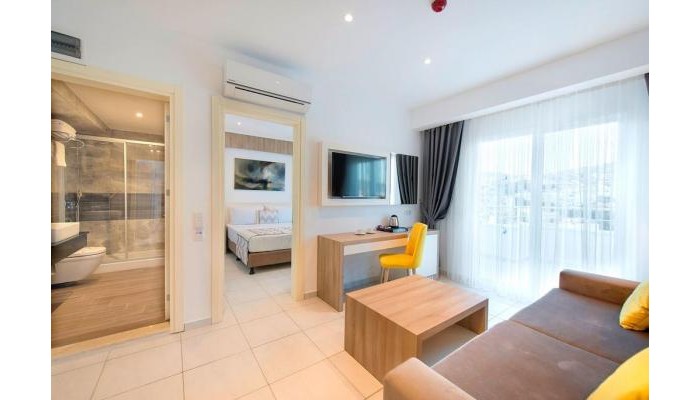 Club Shark Hotel poza 7