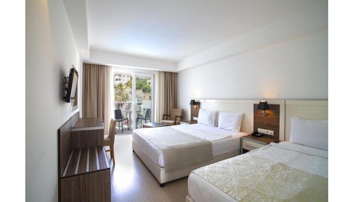 Club Shark Hotel poza 8