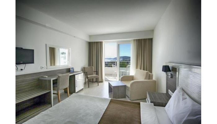 Club Shark Hotel poza 14