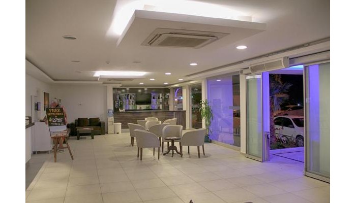 Club Shark Hotel poza 28