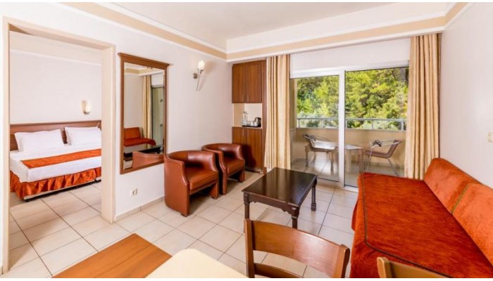 Hotel Julian Forest Suites poza 5