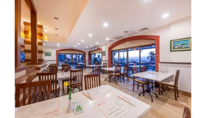 Armas Labada Hotel poza 5