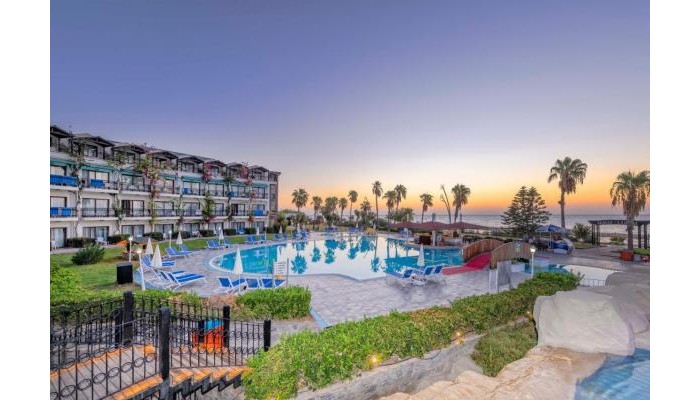 Armas Labada Hotel poza 1