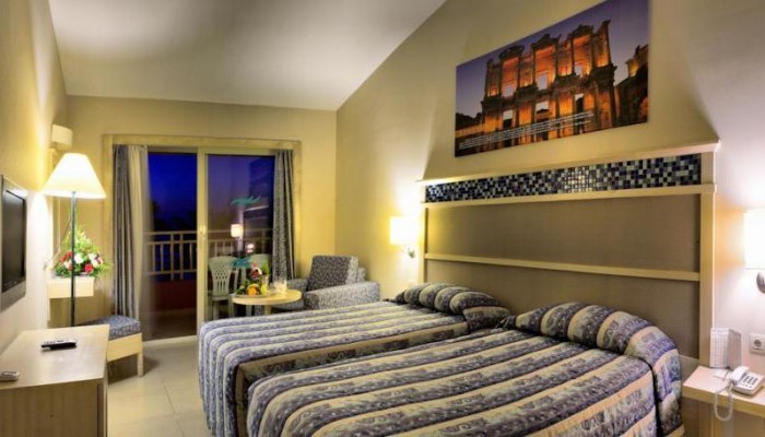 Hotel Ephesia Holiday Beach Club poza 1