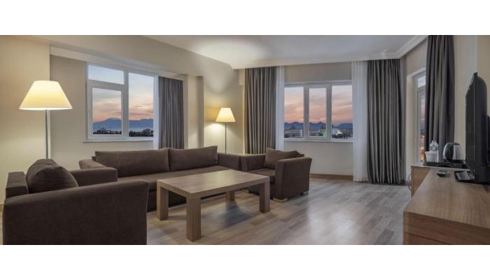 Hotel Wyndham Garden Lara poza 8