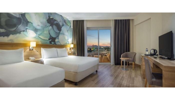 Hotel Wyndham Garden Lara poza 2