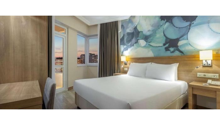 Hotel Wyndham Garden Lara poza 6