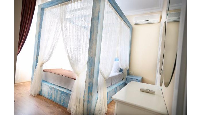 Comet Deluxe Hotel poza 6