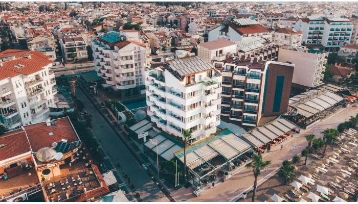 Honeymoon Hotel poza 3