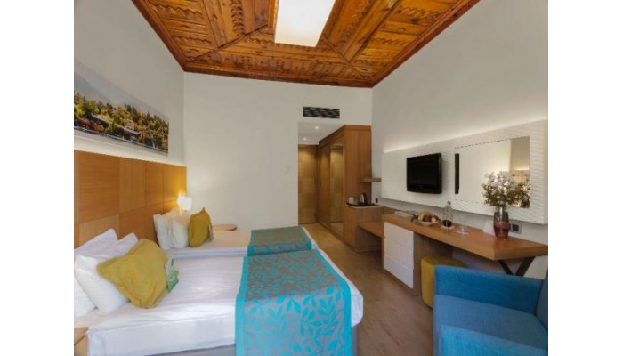 Club & Hotel Letoonia poza 4