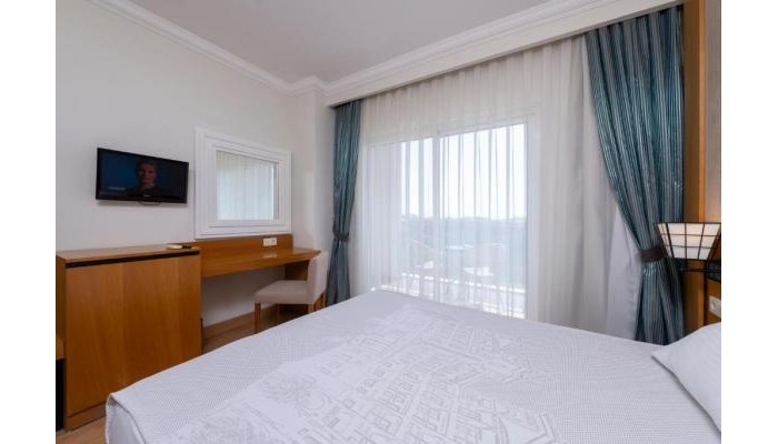 Lake River Side Hotel & Spa poza 3