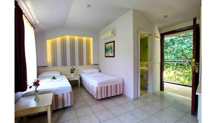 Hotel Leda Beach poza 2