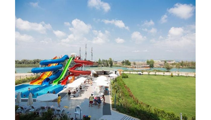 Water Side Resort & Spa poza 16